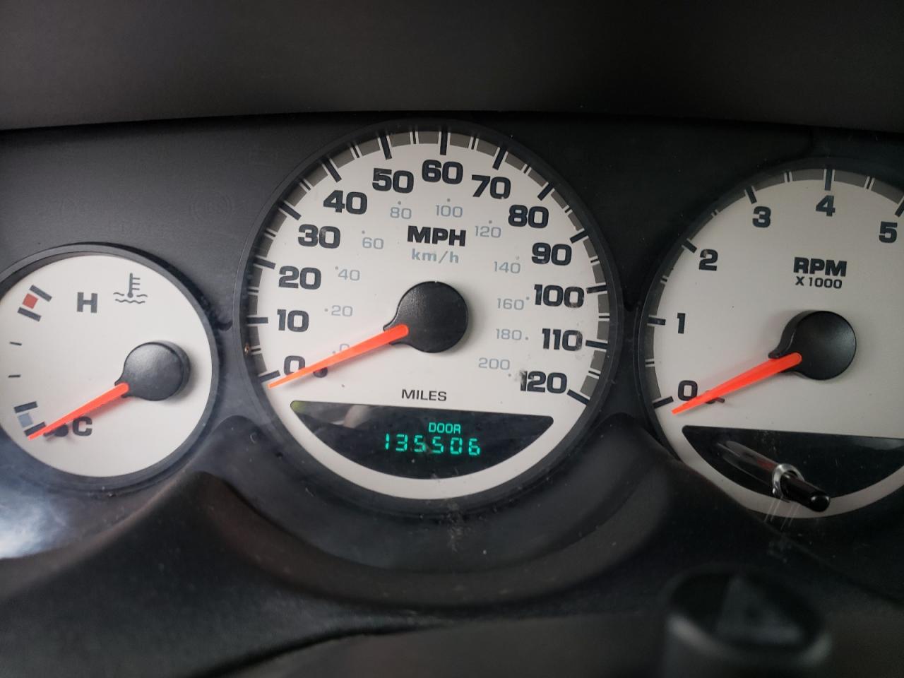Photo 8 from auction – 2005 DODGE NEON SXT with VIN 1B3ES56C55D203143