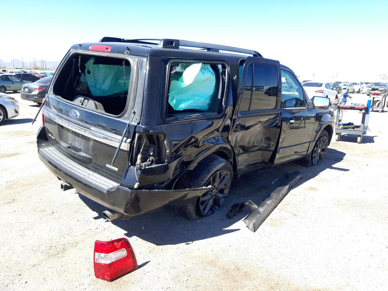 Photo 4 from auction – 2017 FORD EXPEDITION with VIN 1FMJU2AT5HEA28819