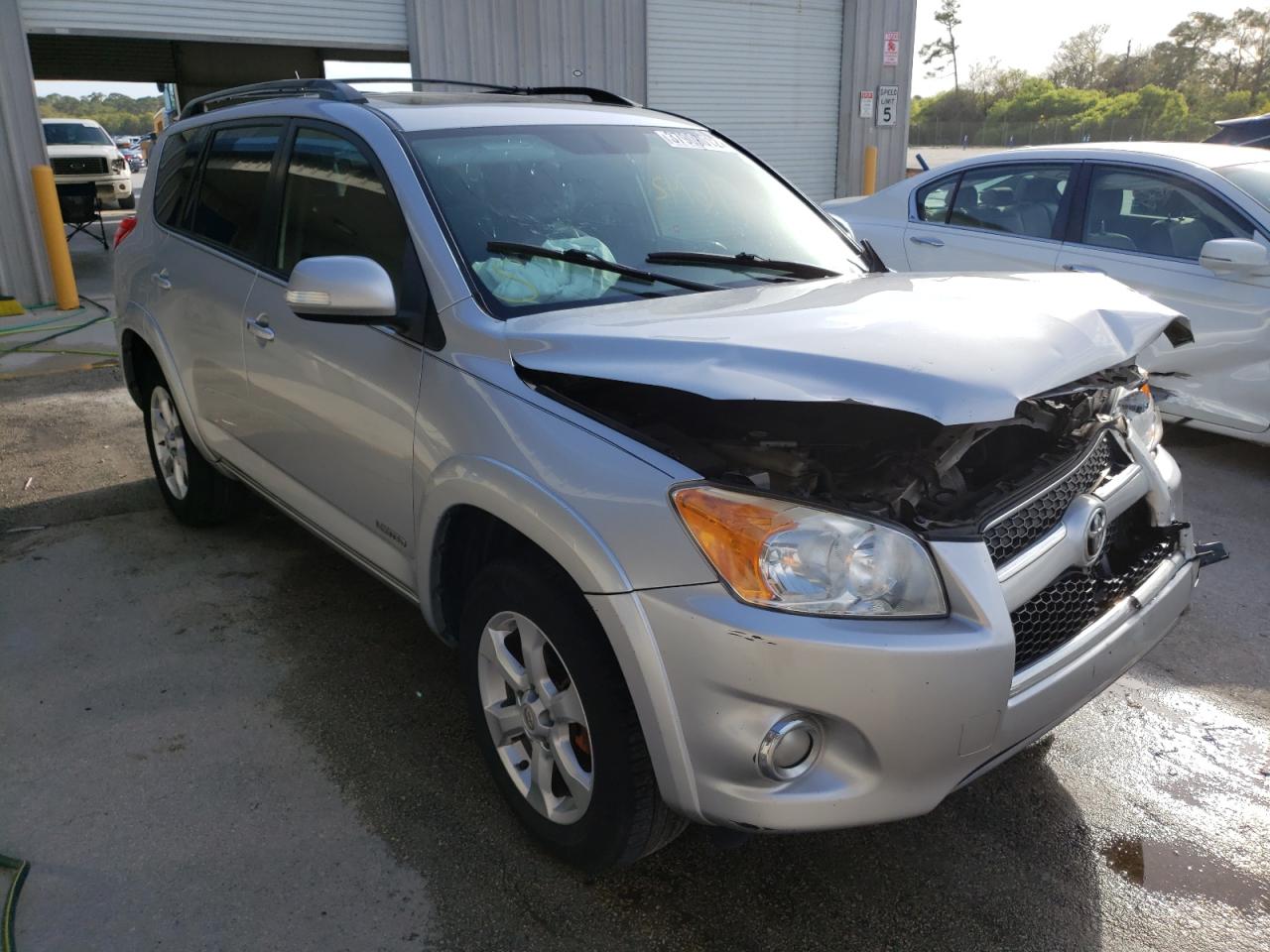TOYOTA RAV4 LIMIT 2012 with VIN JTMYF4DV2C5046046 - Photo from auction