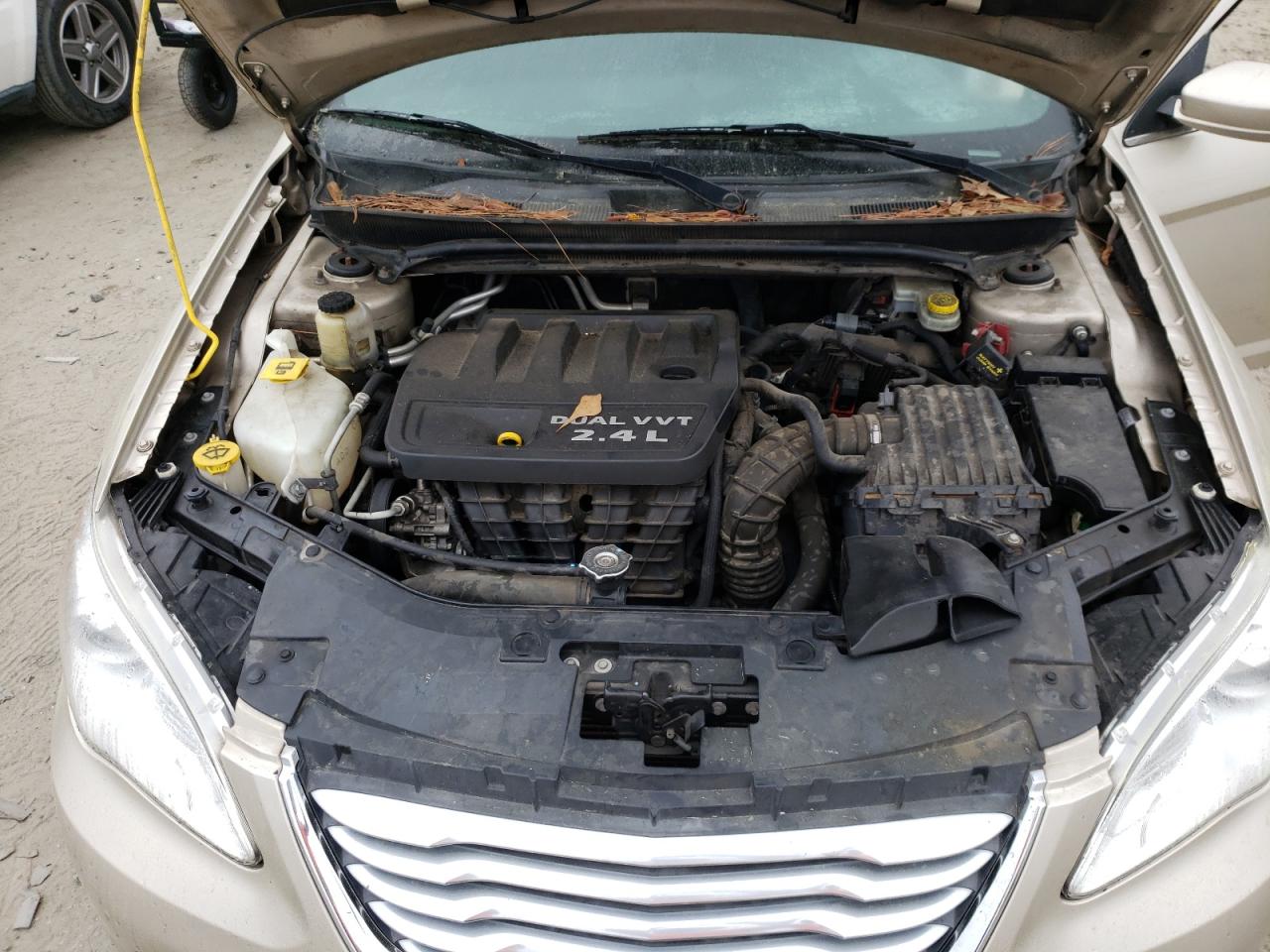 Photo 7 from auction – 2013 CHRYSLER 200 TOURIN with VIN 1C3CCBBB1DN627401