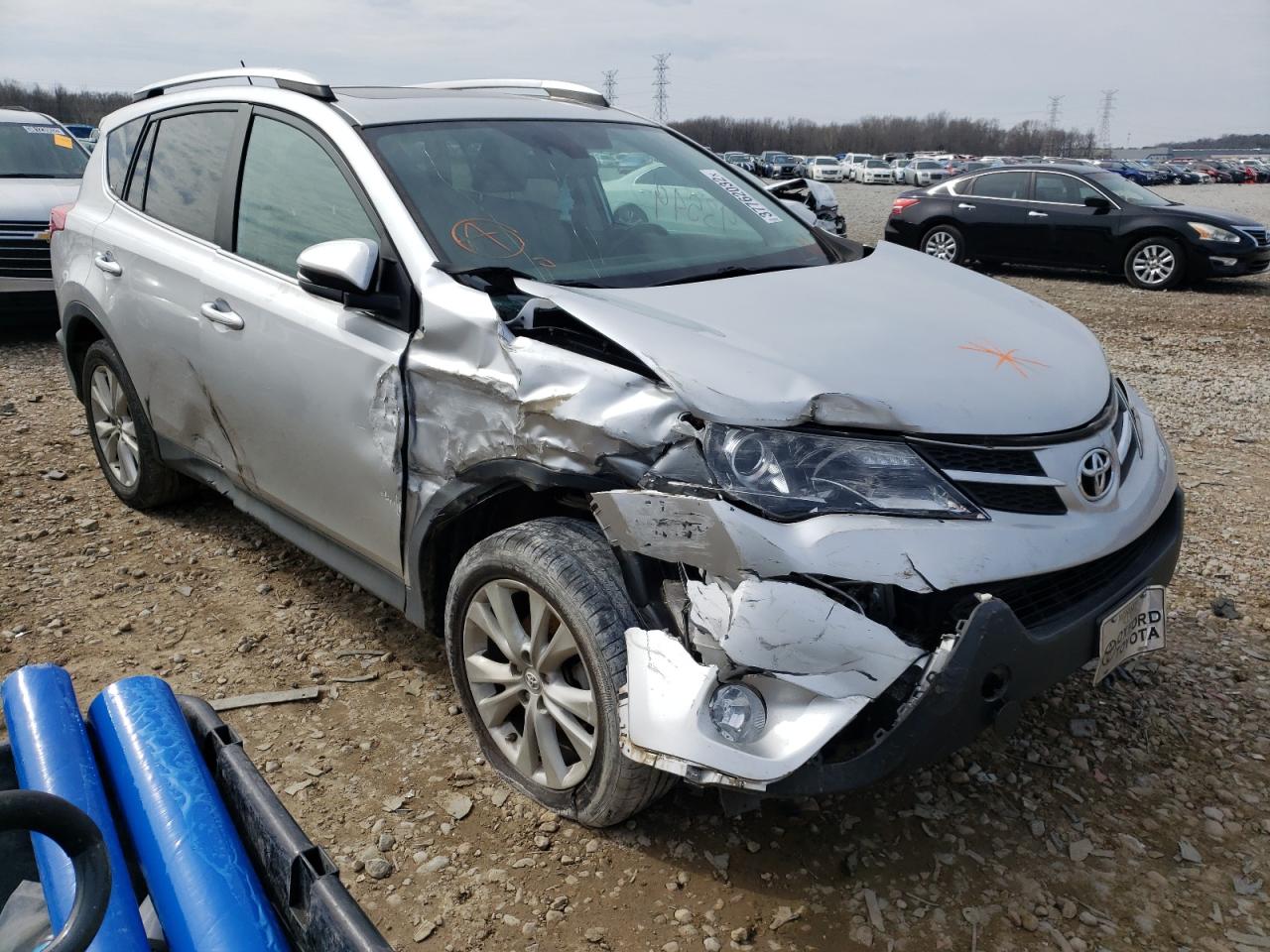 Photo 1 from auction – 2015 TOYOTA RAV4 LIMIT with VIN 2T3YFREVXFW232183