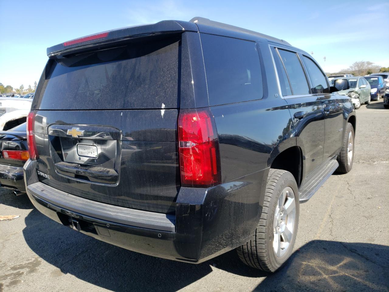 Photo 4 from auction – 2016 CHEVROLET TAHOE C150 with VIN 1GNSCBKC2GR292069