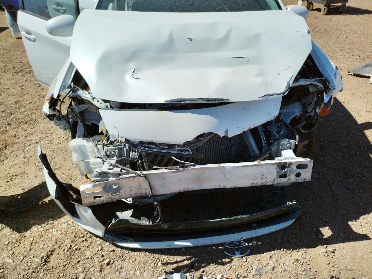 Photo 9 from auction – 2014 TOYOTA PRIUS with VIN JTDKN3DU4E1757624
