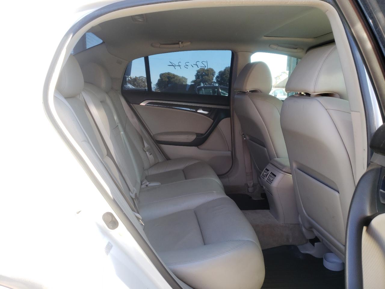 Photo 6 from auction – 2007 ACURA TL with VIN 19UUA66237A043151