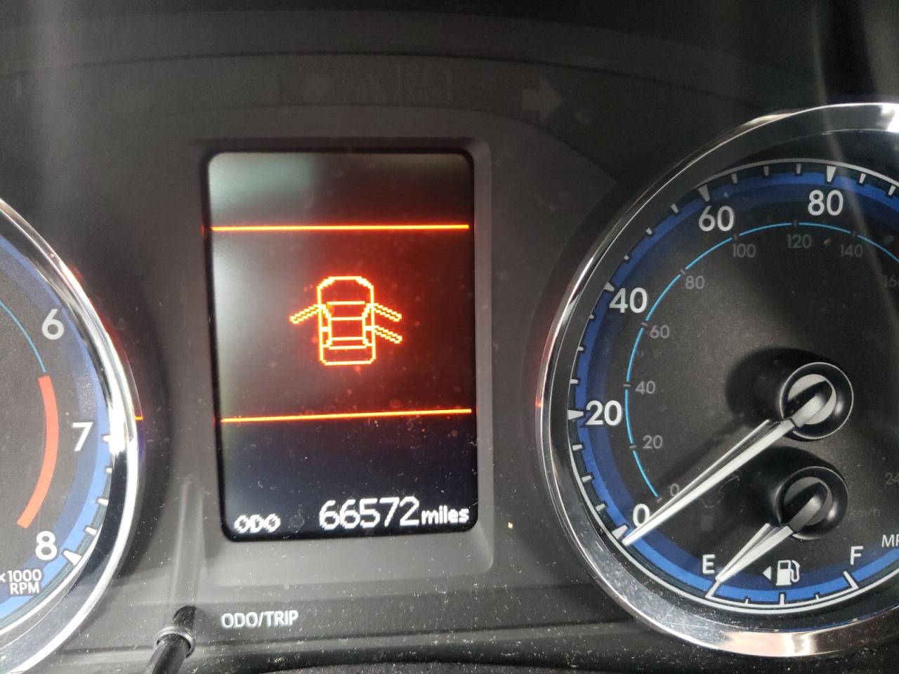 Photo 8 from auction – 2018 TOYOTA COROLLA L with VIN 2T1BURHE0JC992973