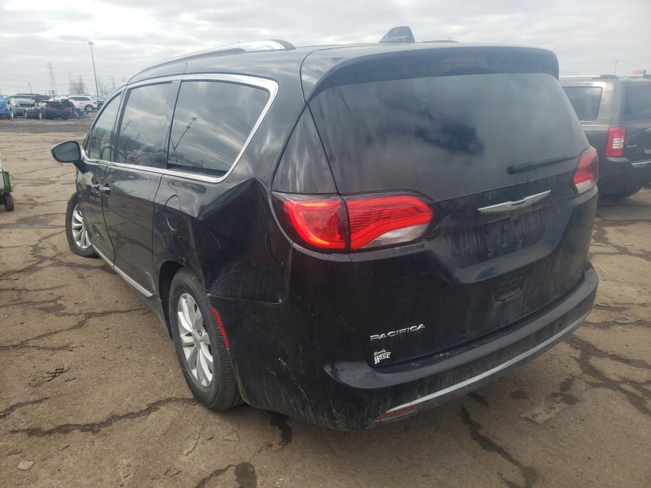 Foto 3 de la subasta – 2019 CHRYSLER PACIFICA T con VIN 2C4RC1BG8KR550621