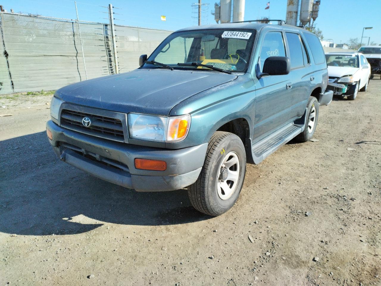Photo 2 from auction – 1997 TOYOTA 4RUNNER with VIN JT3GM84R6V0012594