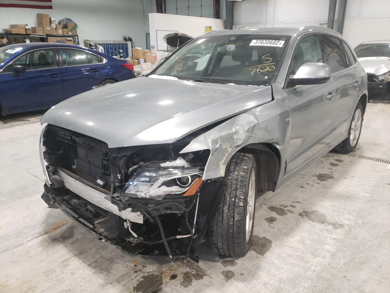 Photo 2 from auction – 2011 AUDI Q5 PREMIUM with VIN WA1DKAFP8BA037620