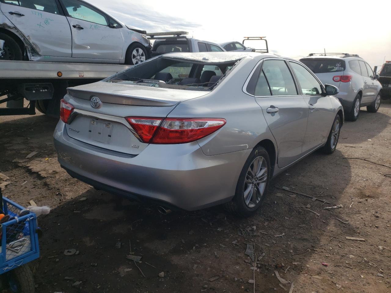 Photo 4 from auction – 2015 TOYOTA CAMRY LE with VIN 4T1BF1FKXFU025538