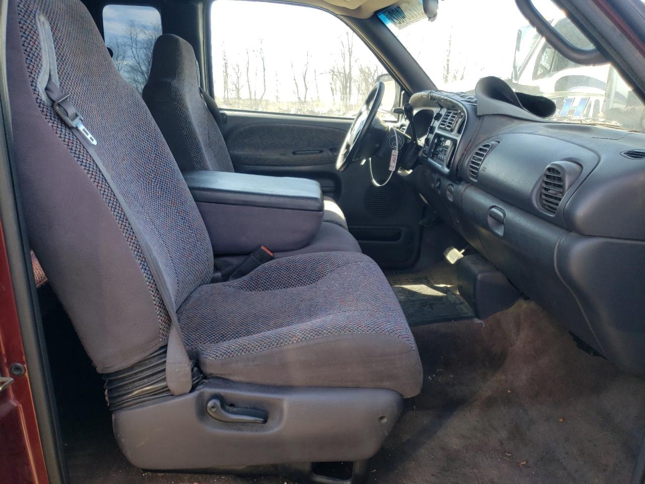 Photo 5 from auction – 2002 DODGE RAM 2500 with VIN 3B7KC23Z42M290782