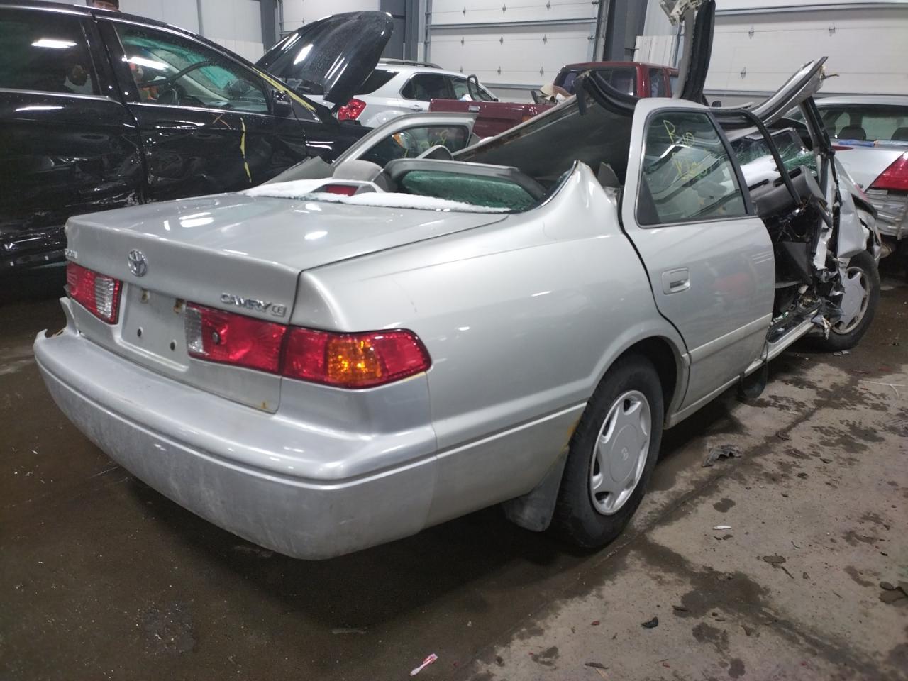 Photo 4 from auction – 2000 TOYOTA CAMRY CE with VIN 4T1BG22K3YU001254