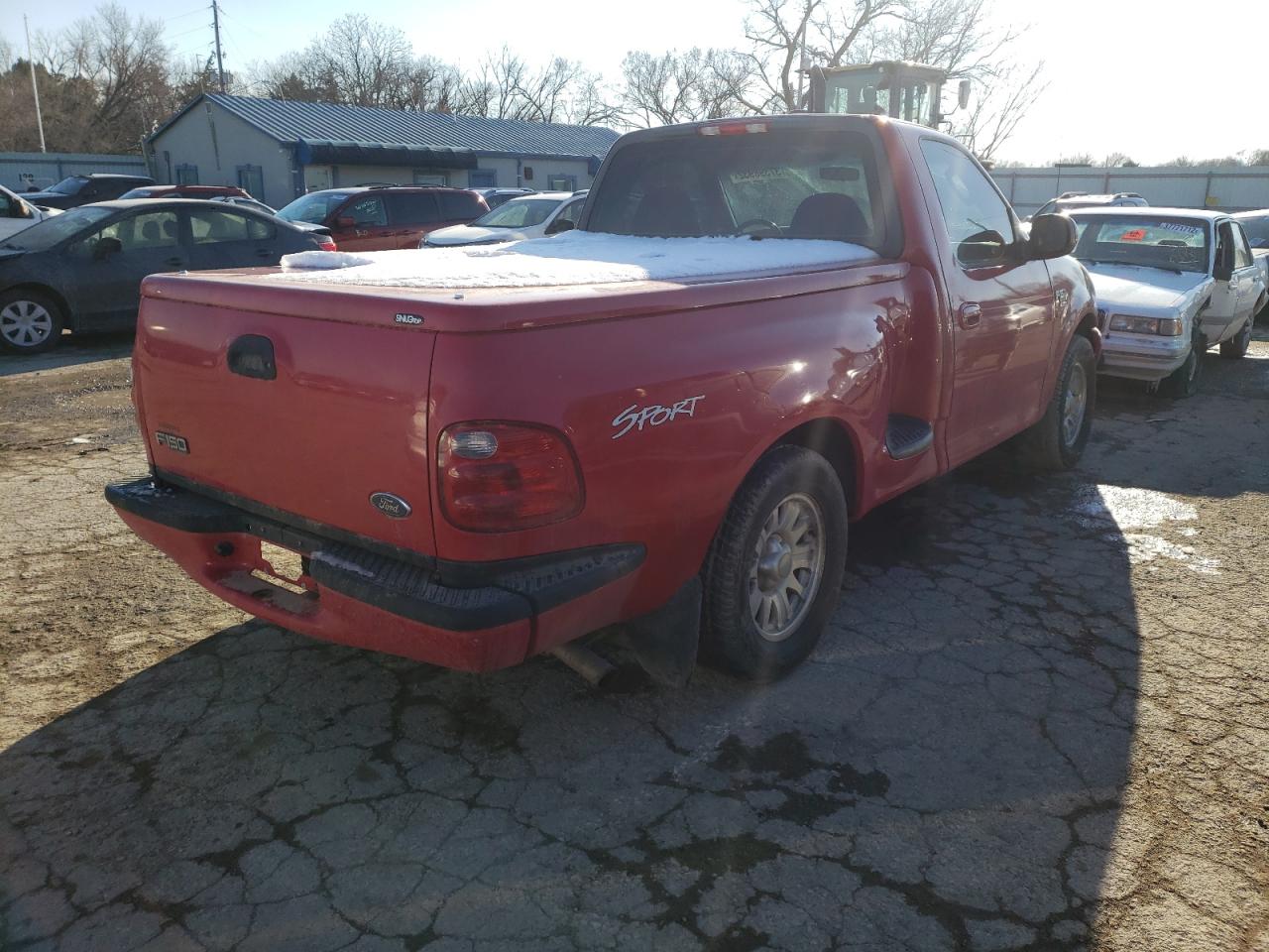 Photo 4 from auction – 2002 FORD F150 with VIN 1FTRF07L72KE03387