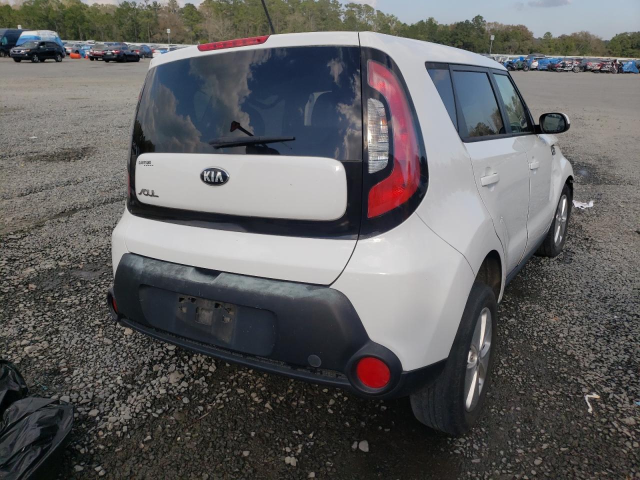 Photo 4 from auction – 2015 KIA SOUL with VIN KNDJN2A29F7150416