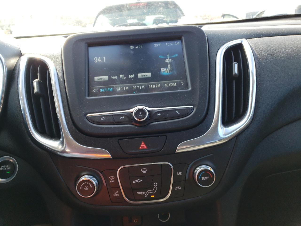 Photo 9 from auction – 2018 CHEVROLET EQUINOX LT with VIN 3GNAXJEV4JS641907