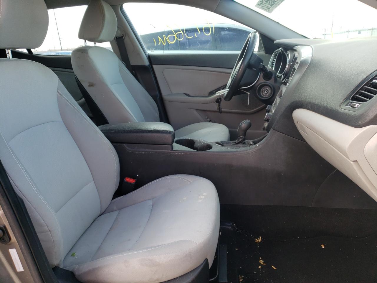 Photo 5 from auction – 2012 KIA OPTIMA LX with VIN 5XXGM4A77CG073956