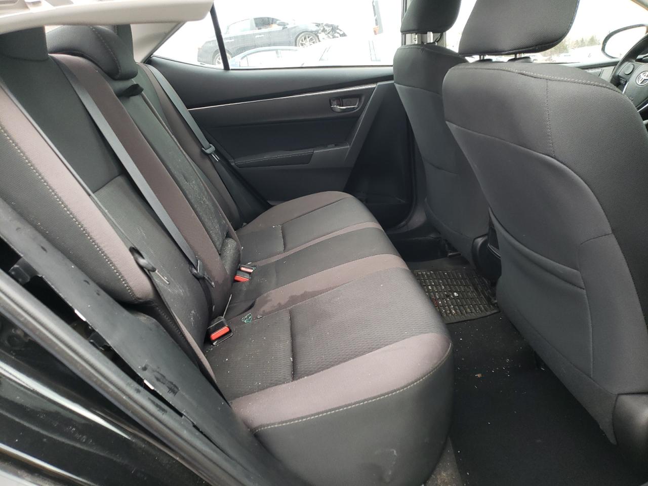 Photo 6 from auction – 2018 TOYOTA COROLLA L with VIN 2T1BURHE3JC095453