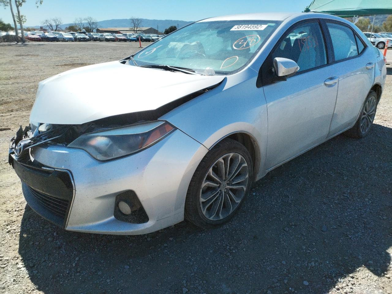 Photo 2 from auction – 2015 TOYOTA COROLLA L with VIN 5YFBURHE2FP221678