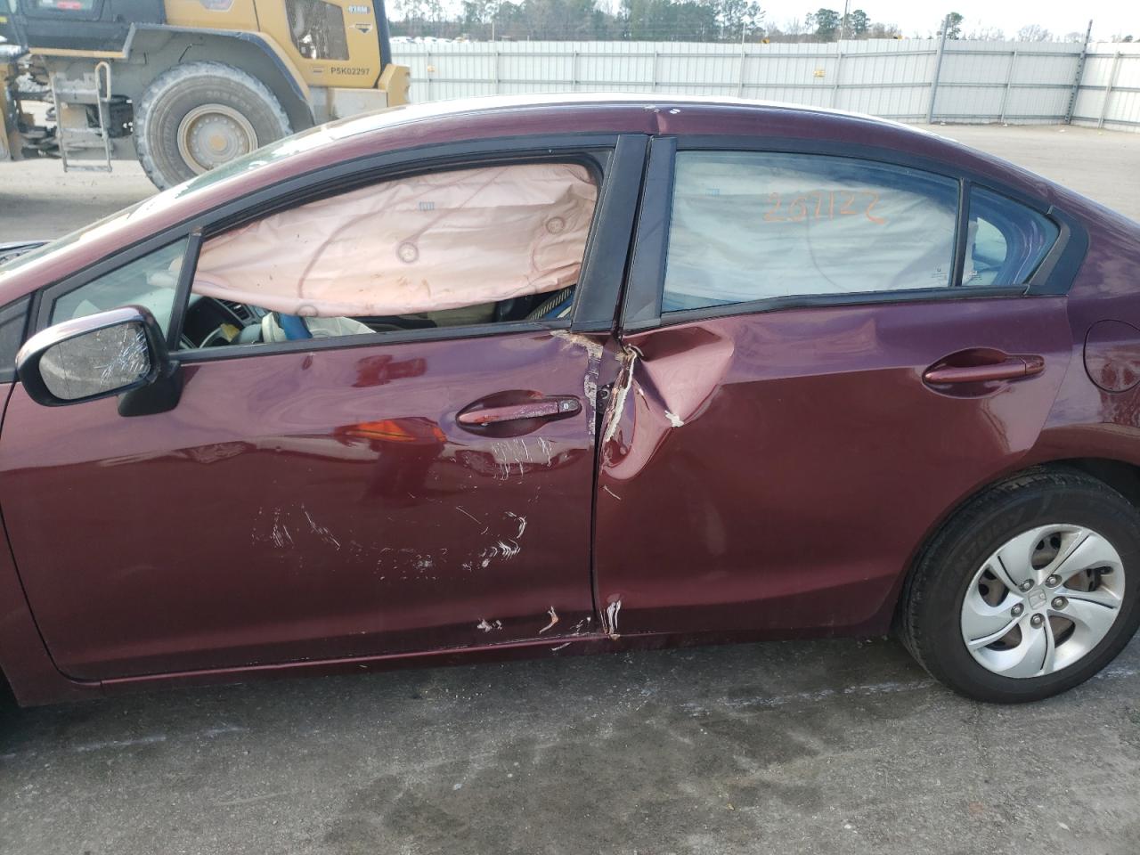 Фото 10 с аукциона – 2014 HONDA CIVIC LX с VIN 19XFB2F54EE237494