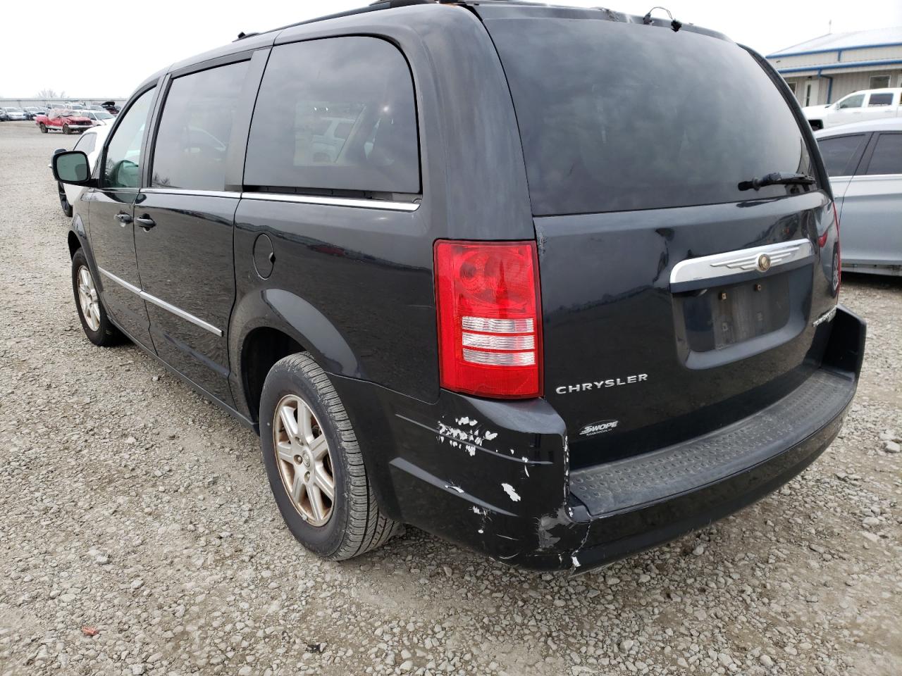 Photo 3 from auction – 2010 CHRYSLER TOWN & COU with VIN 2A4RR5D19AR492770