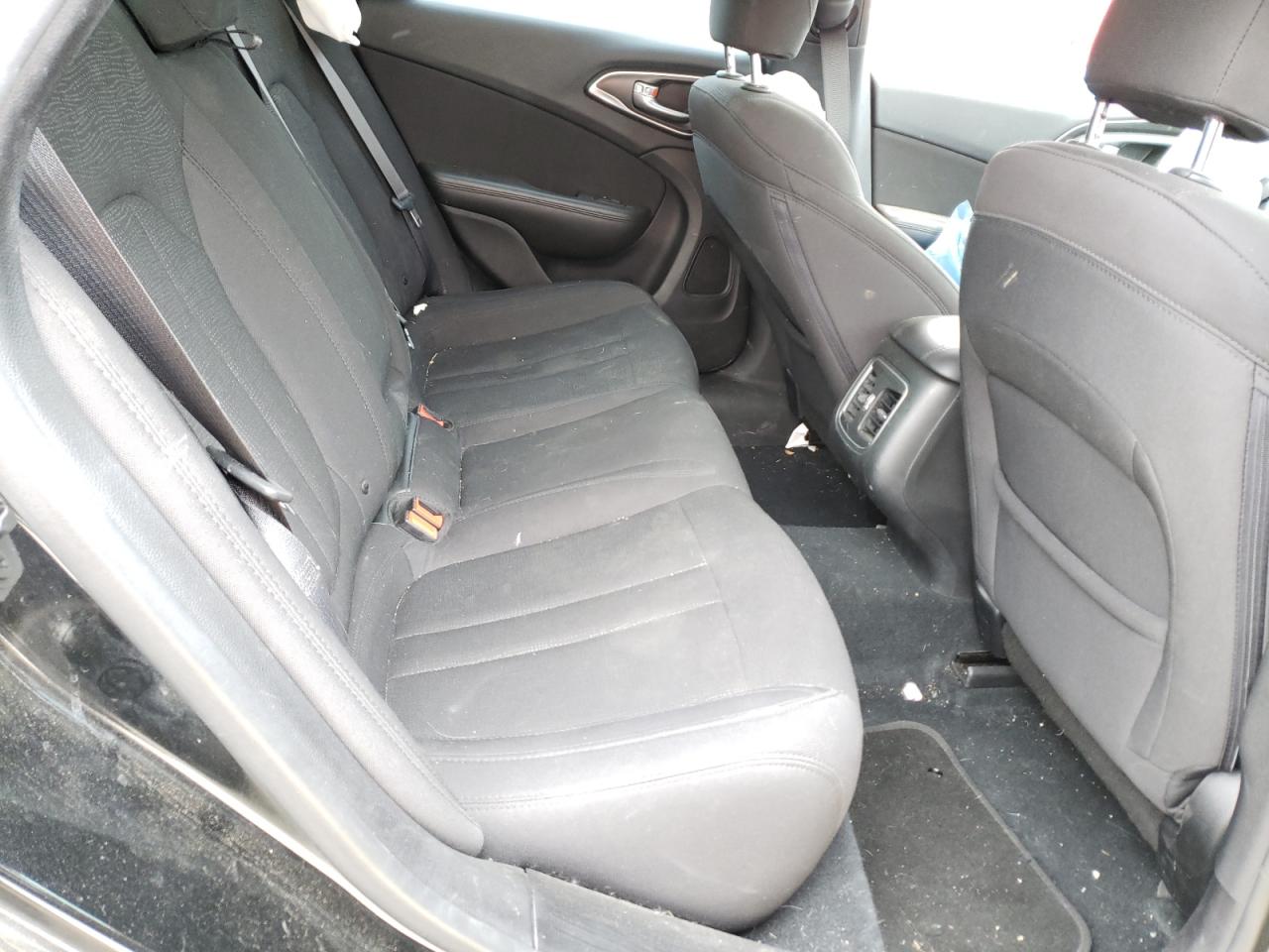 Photo 6 from auction – 2016 CHRYSLER 200 LIMITE with VIN 1C3CCCAG4GN111329