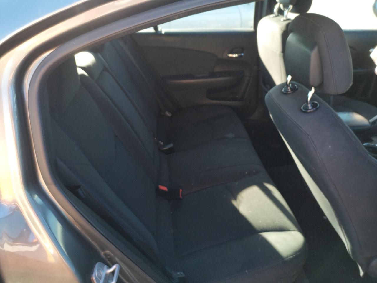 Photo 6 from auction – 2012 CHRYSLER 200 TOURIN with VIN 1C3CCBBB1CN206096