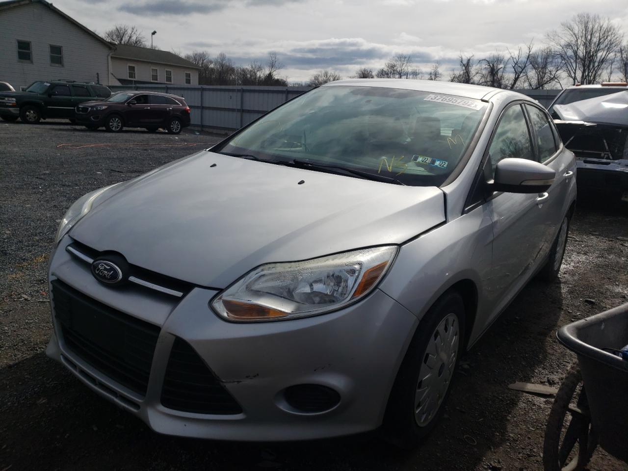 Photo 2 from auction – 2013 FORD FOCUS SE with VIN 1FADP3F27DL193507