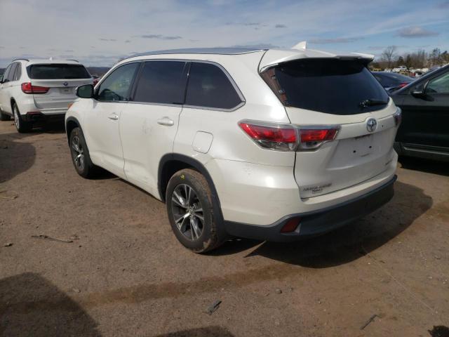 Photo 3 from auction – 2016 TOYOTA HIGHLANDER with VIN 5TDJKRFHXGS353837