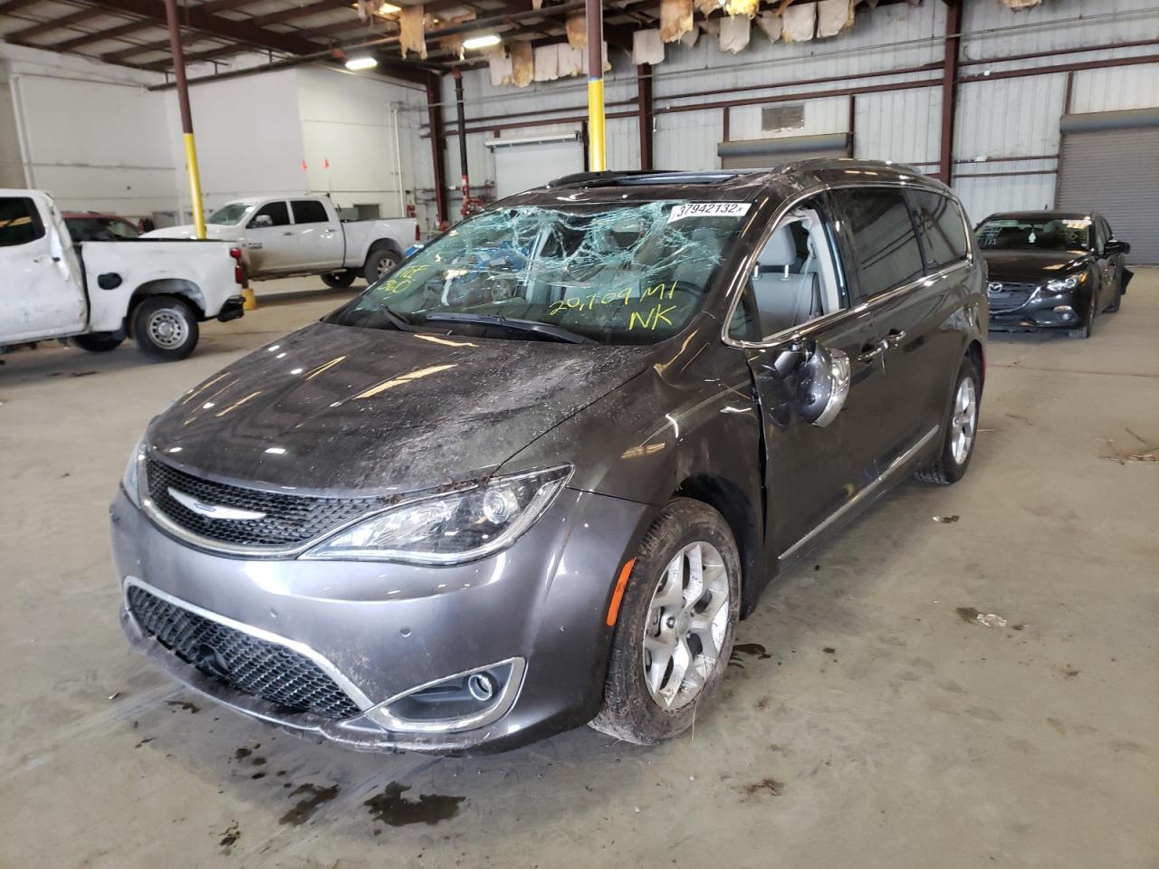 Photo 2 from auction – 2020 CHRYSLER PACIFICA L with VIN 2C4RC1GG2LR193219