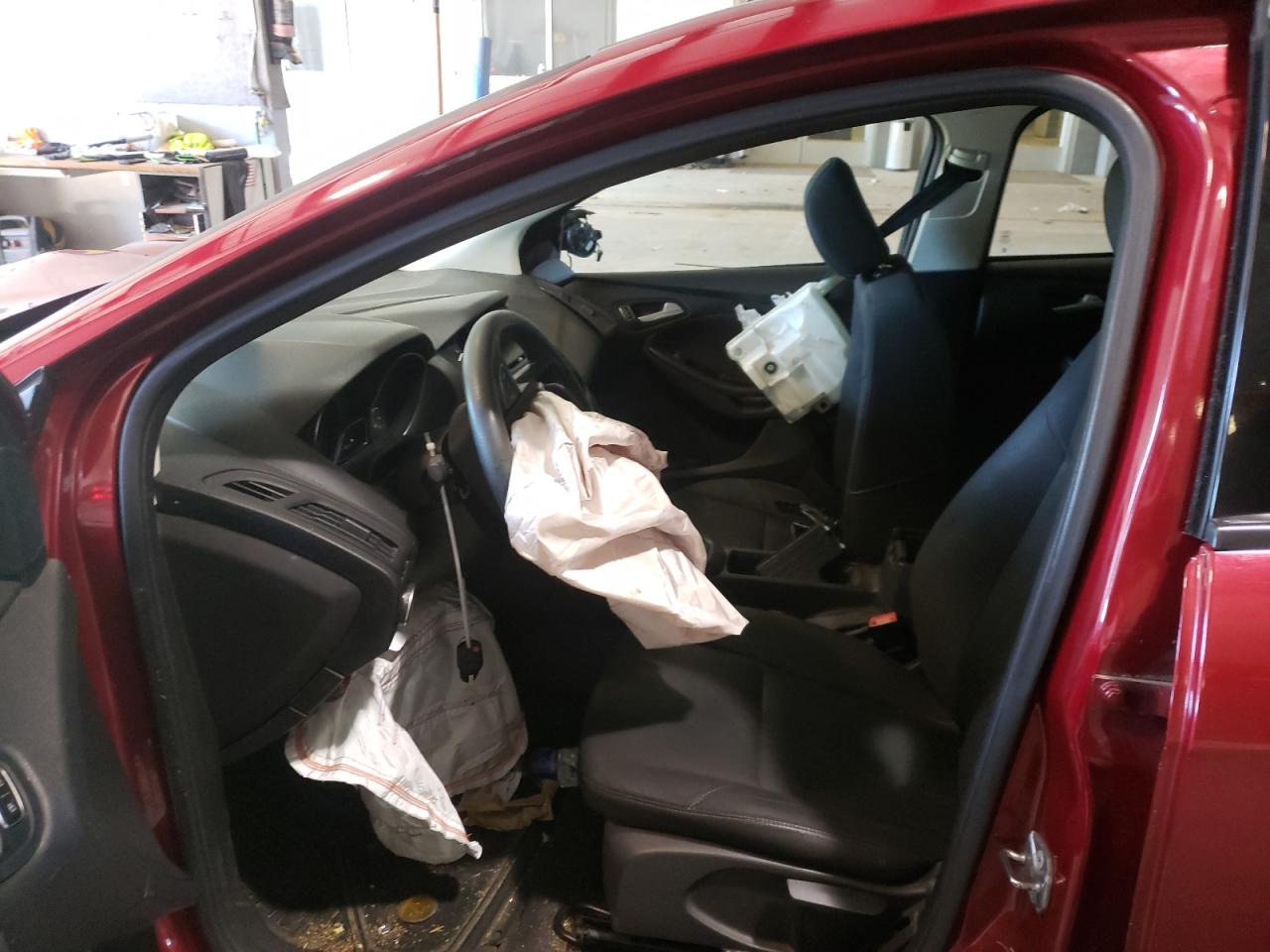 Photo 5 from auction – 2015 FORD FOCUS SE with VIN 1FADP3F2XFL378721