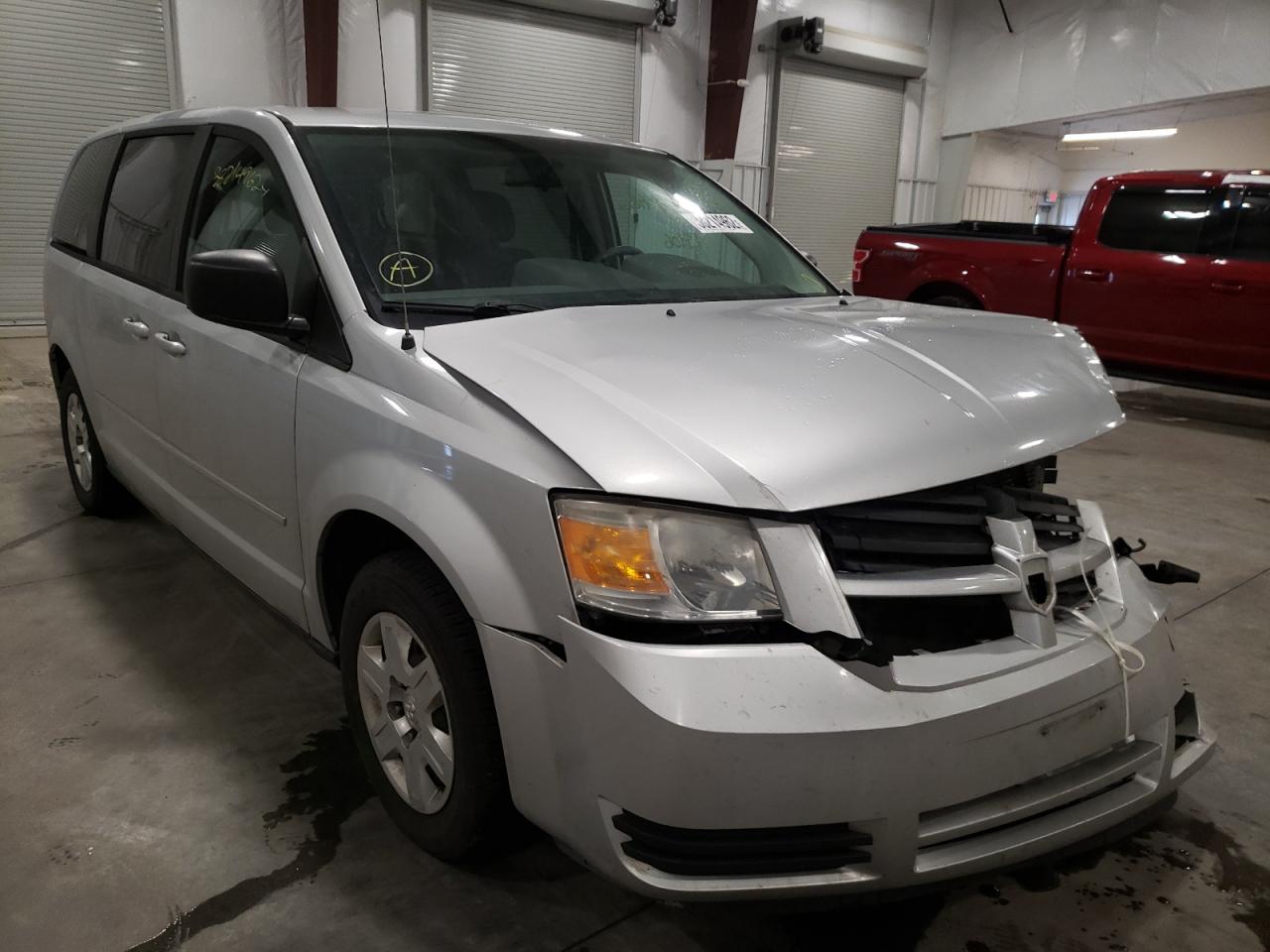 DODGE GRAND CARA 2010 with VIN 2D4RN4DE7AR362746 - Photo from auction