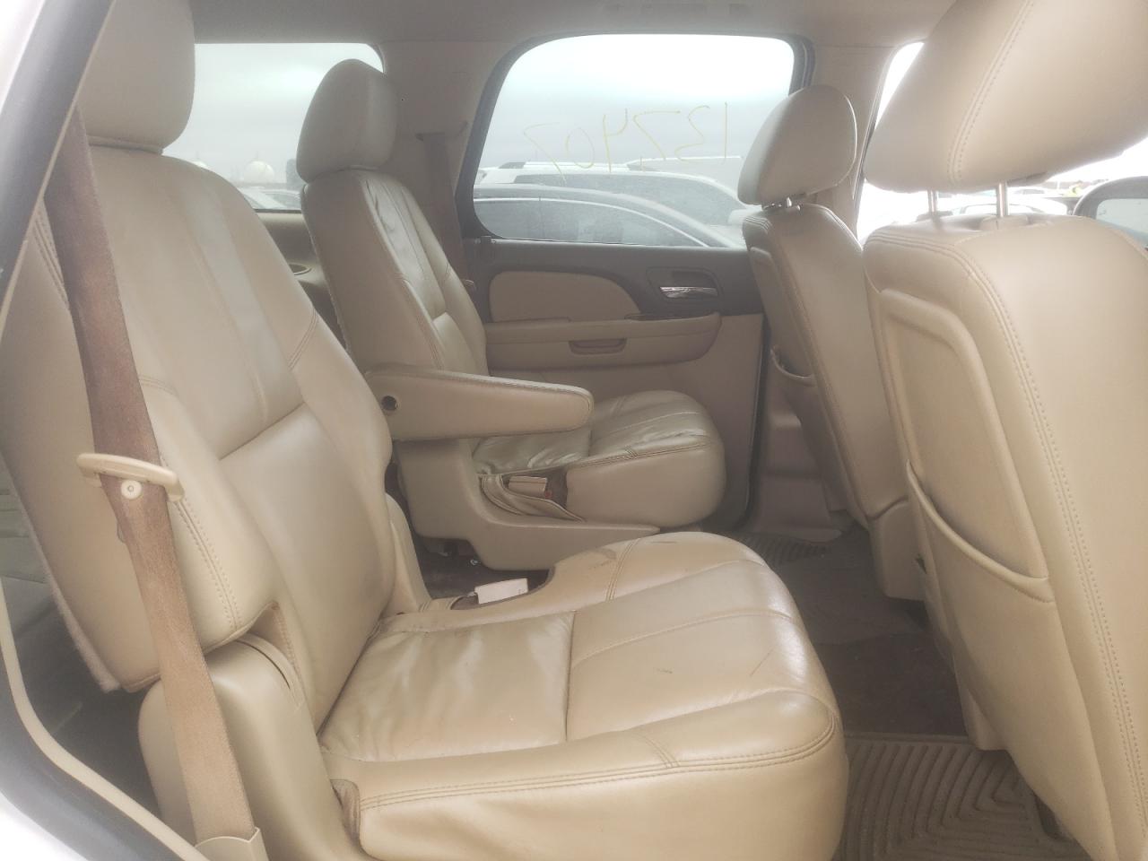 Photo 6 from auction – 2011 GMC YUKON SLT with VIN 1GKS1CE09BR239131