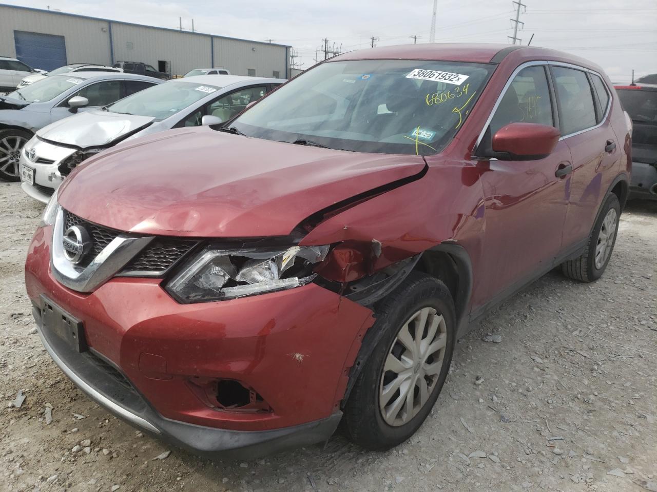 Photo 2 from auction – 2016 NISSAN ROGUE S with VIN KNMAT2MT1GP680634
