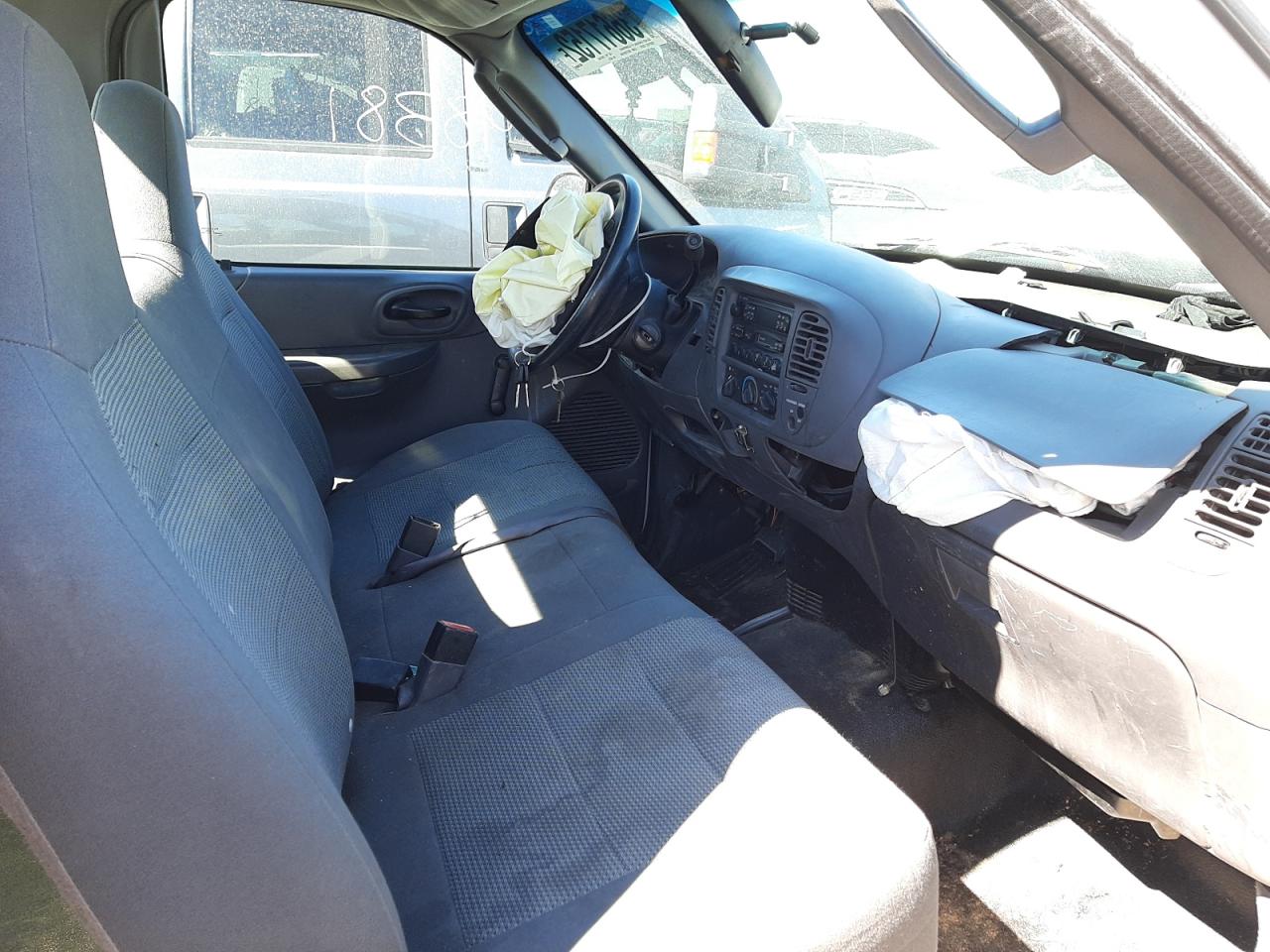 Photo 5 from auction – 2004 FORD F-150 HERI with VIN 2FTPF17Z34CA82313