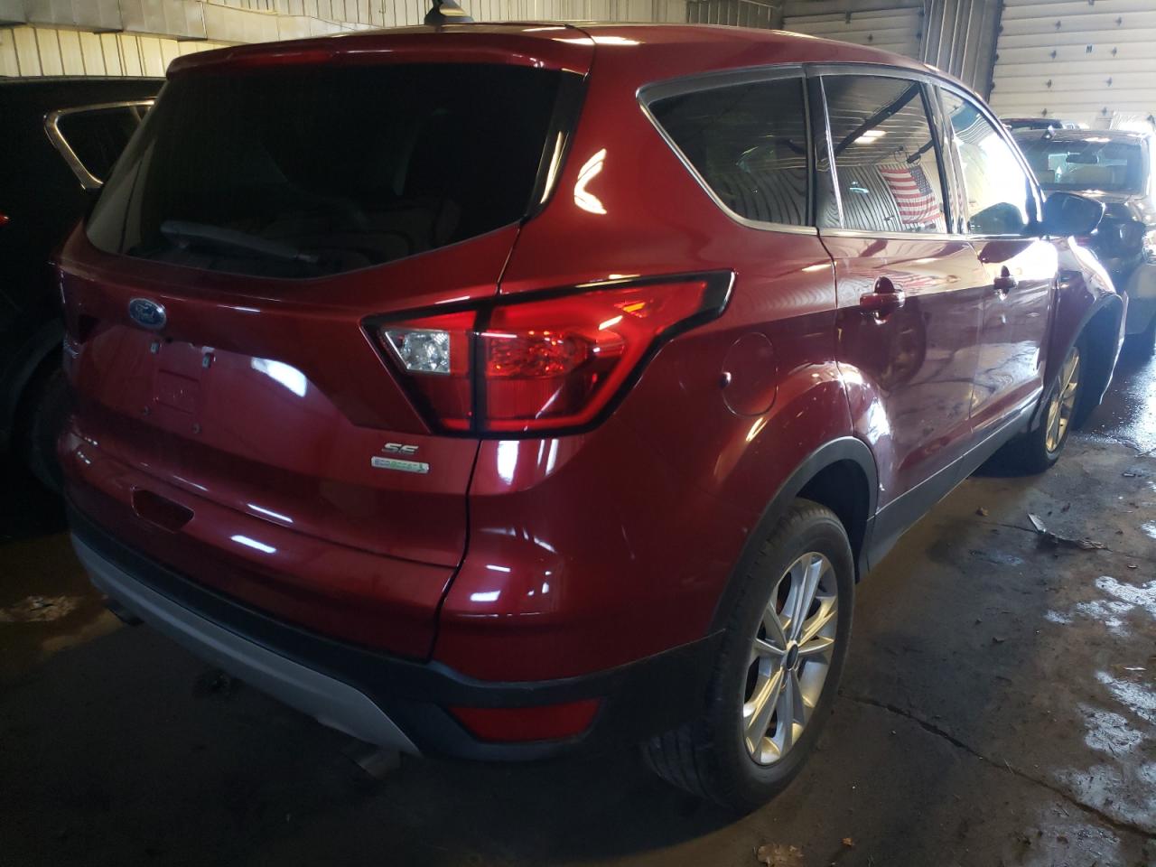 Photo 4 from auction – 2019 FORD ESCAPE SE with VIN 1FMCU0G92KUB13462
