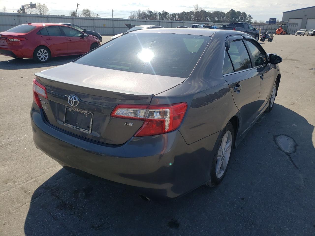 Photo 4 from auction – 2014 TOYOTA CAMRY L with VIN 4T1BF1FK0EU828910