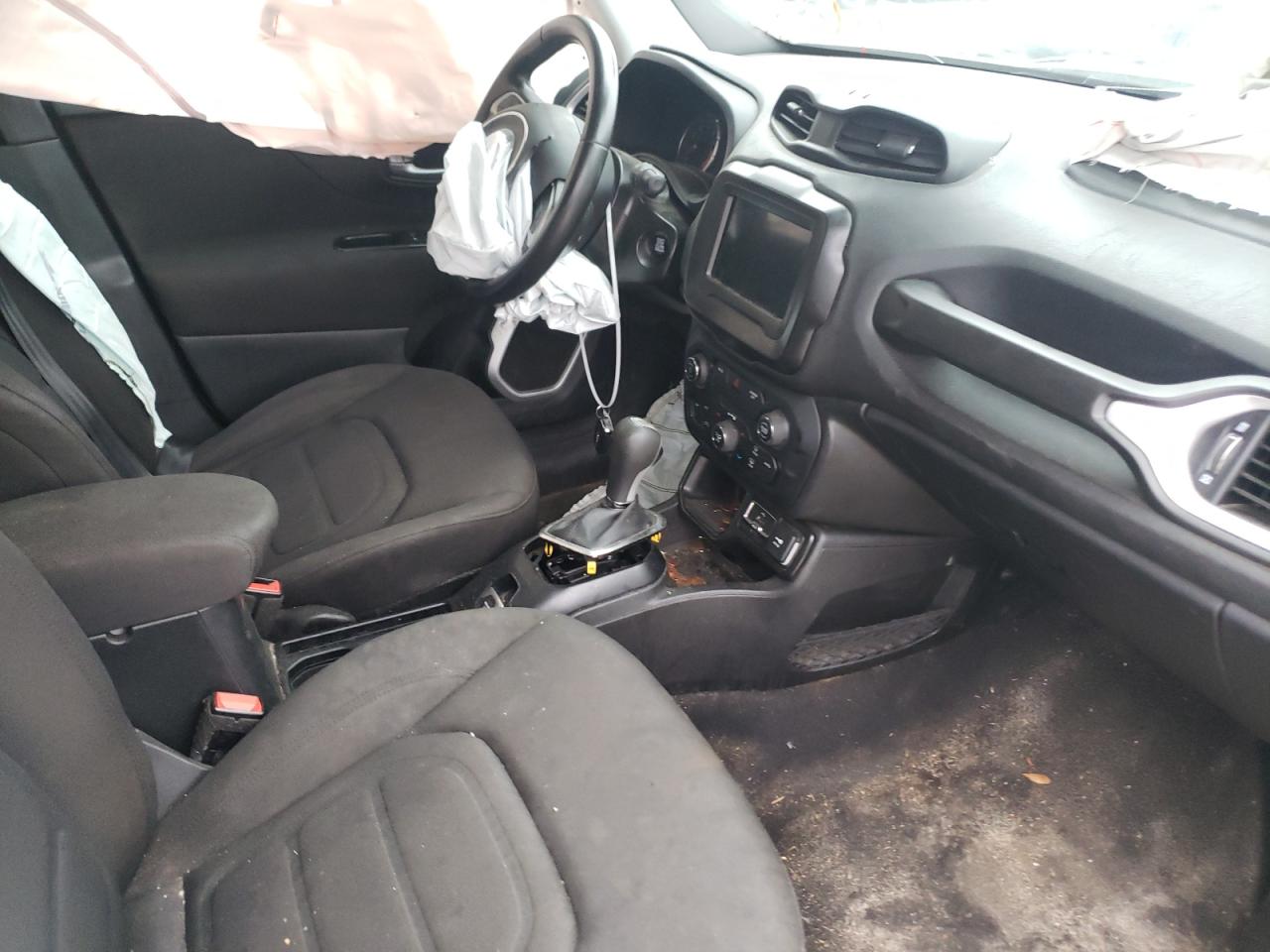 Photo 5 from auction – 2018 JEEP RENEGADE L with VIN ZACCJABB5JPH88672