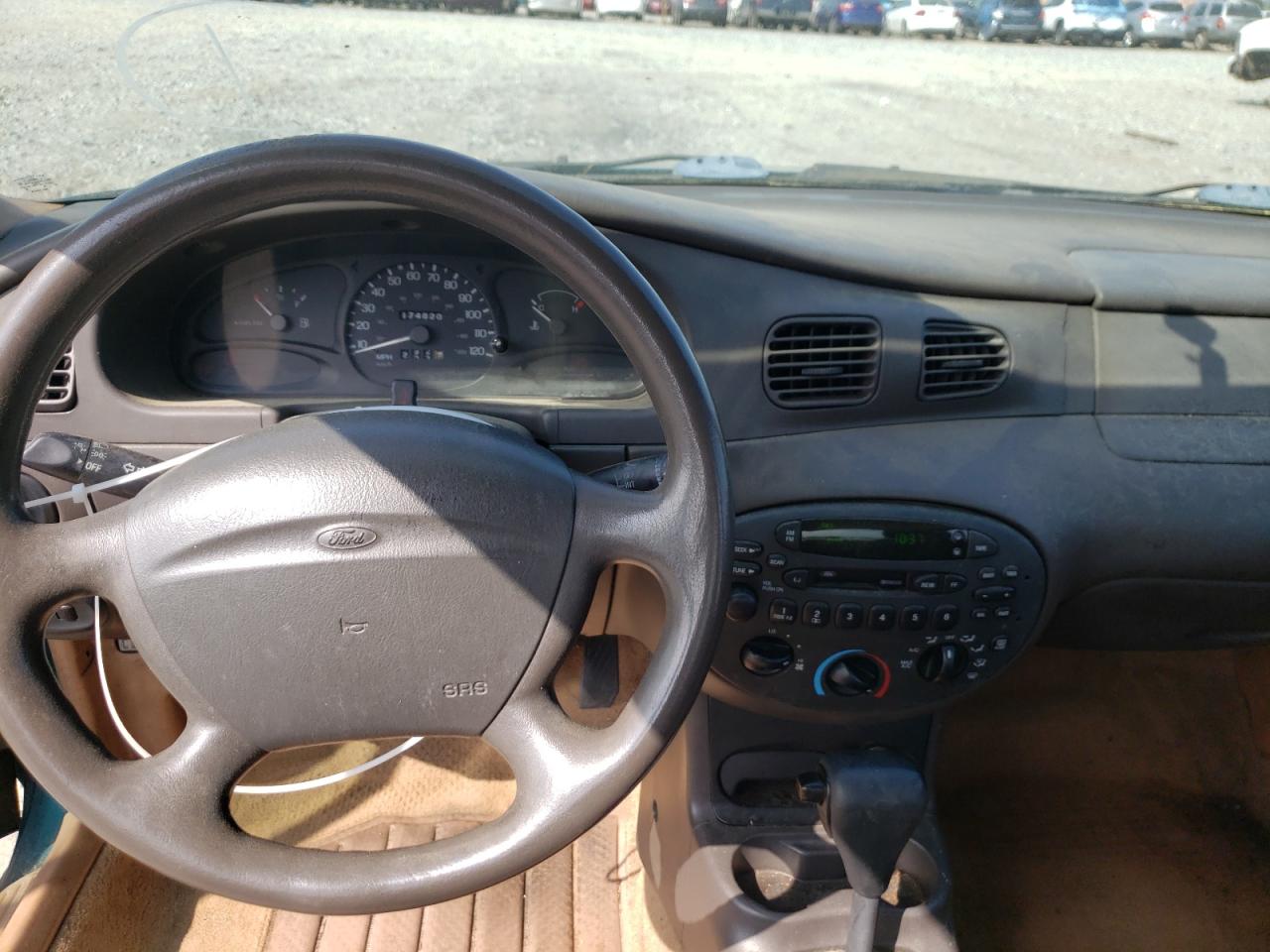 Photo 9 from auction – 1997 FORD ESCORT LX with VIN 1FALP13P8VW272054