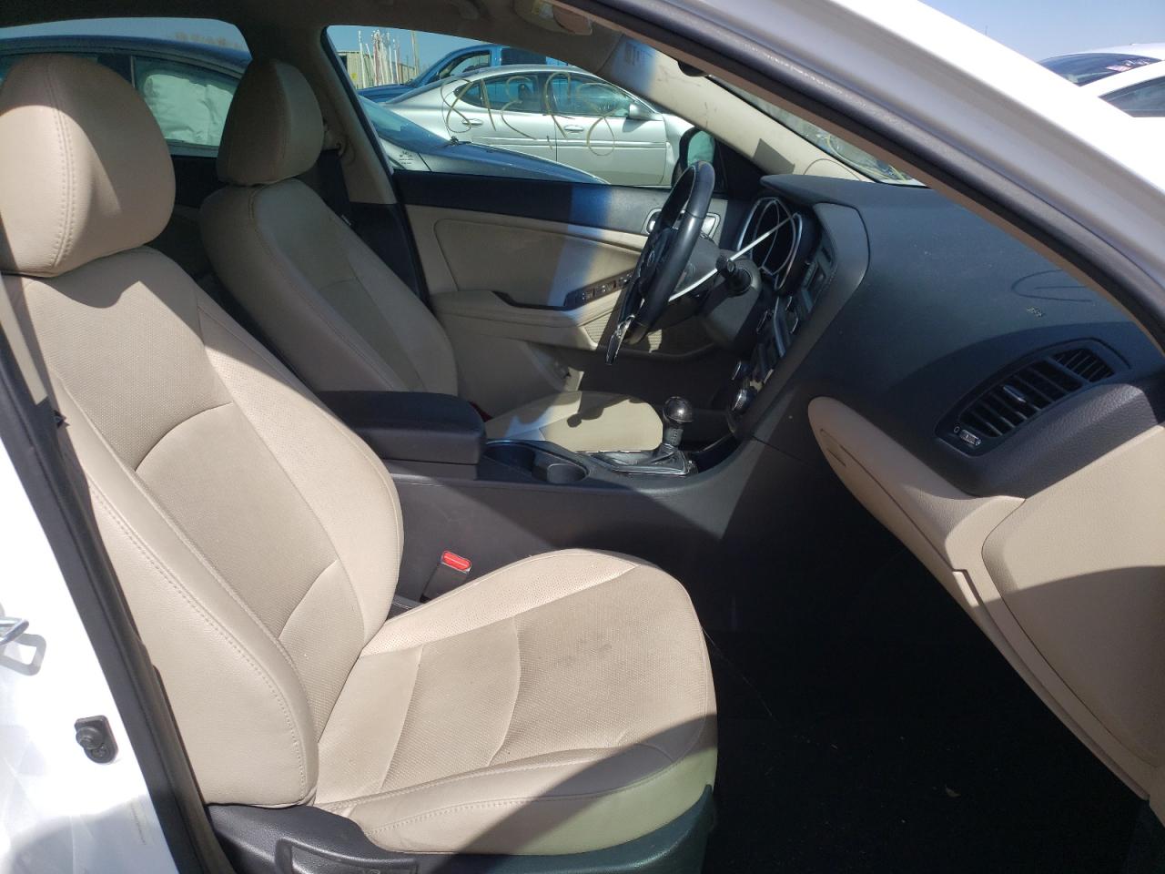 Photo 5 from auction – 2015 KIA OPTIMA EX with VIN 5XXGN4A78FG437240