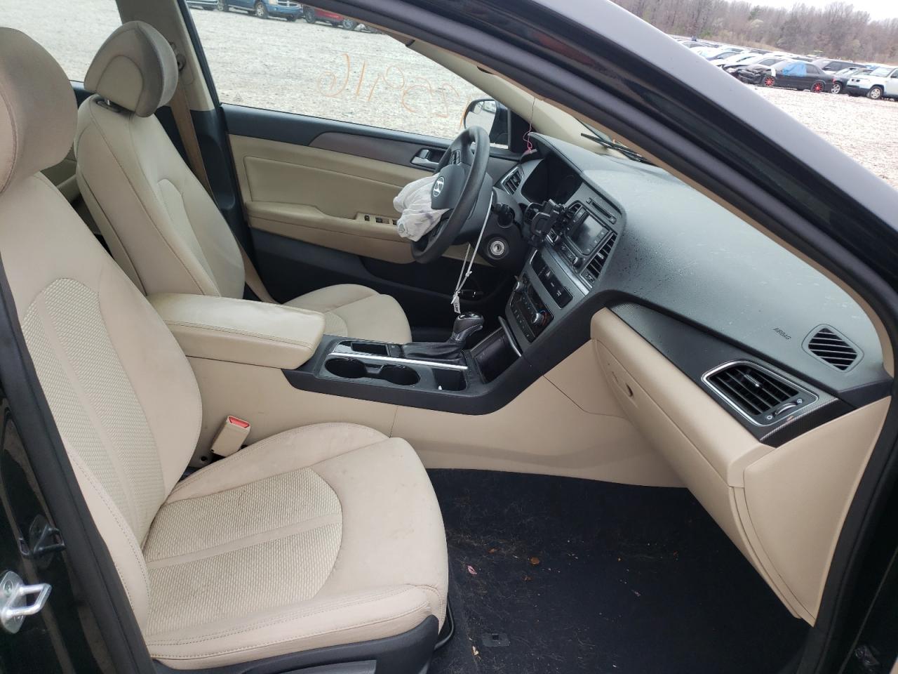 Photo 5 from auction – 2015 HYUNDAI SONATA SPO with VIN 5NPE34AF3FH061992