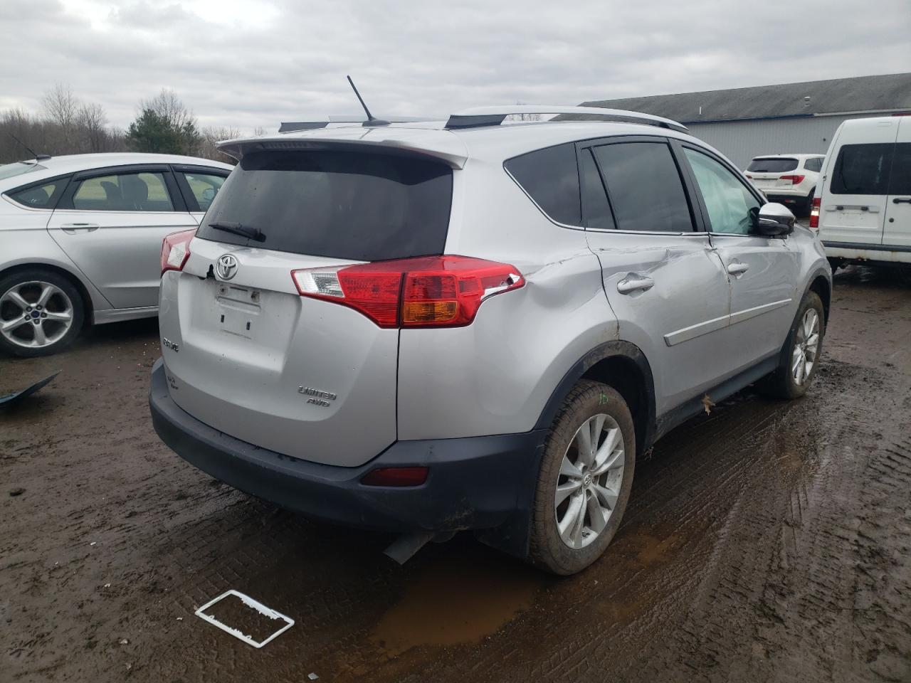 Photo 4 from auction – 2014 TOYOTA RAV4 LIMIT with VIN 2T3DFREV2EW166337