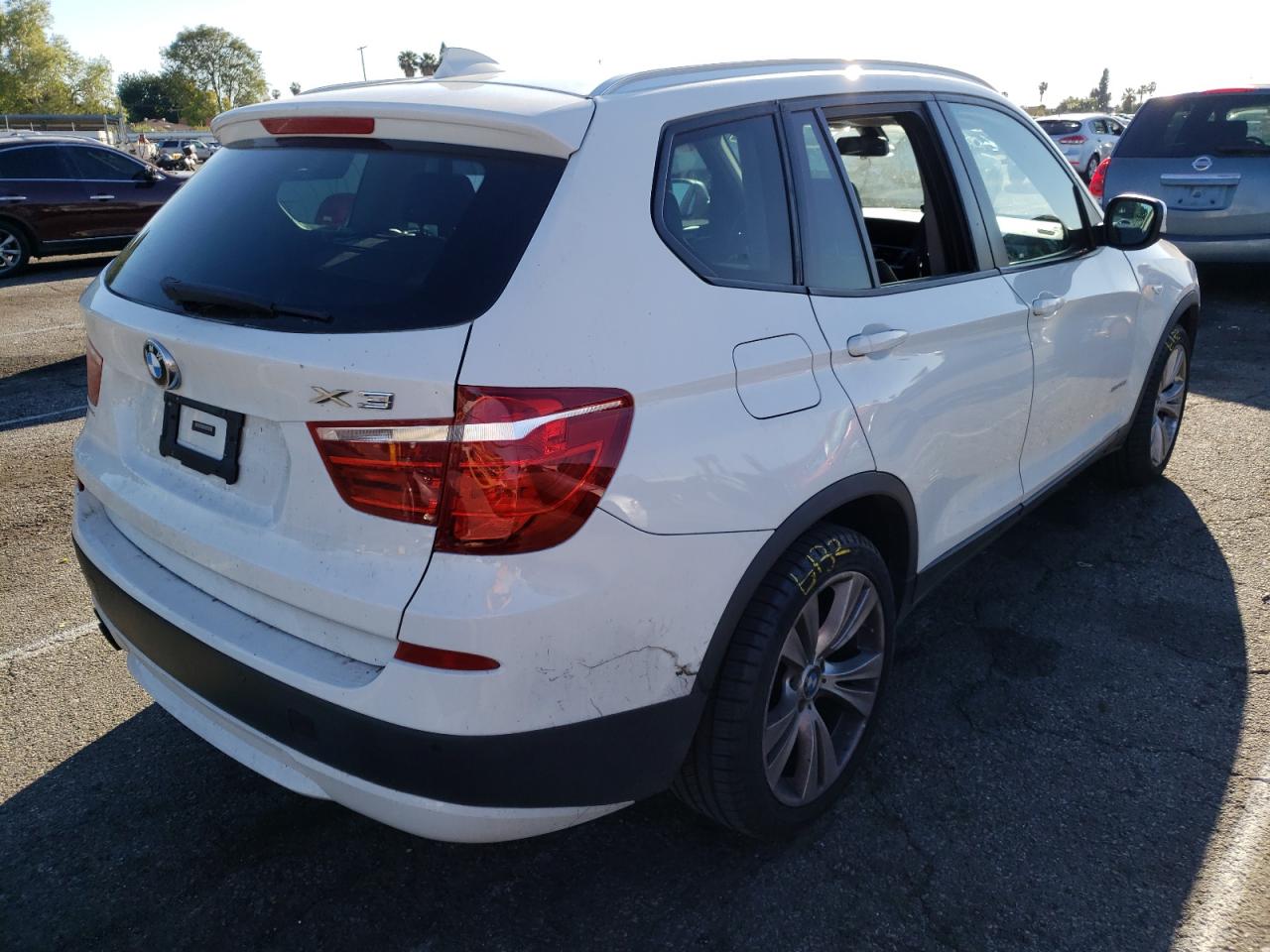 Photo 4 from auction – 2014 BMW X3 XDRIVE3 with VIN 5UXWX7C59E0E75144