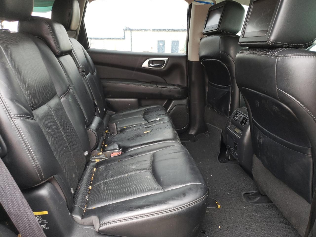 Photo 6 from auction – 2017 NISSAN PATHFINDER with VIN 5N1DR2MN5HC651901