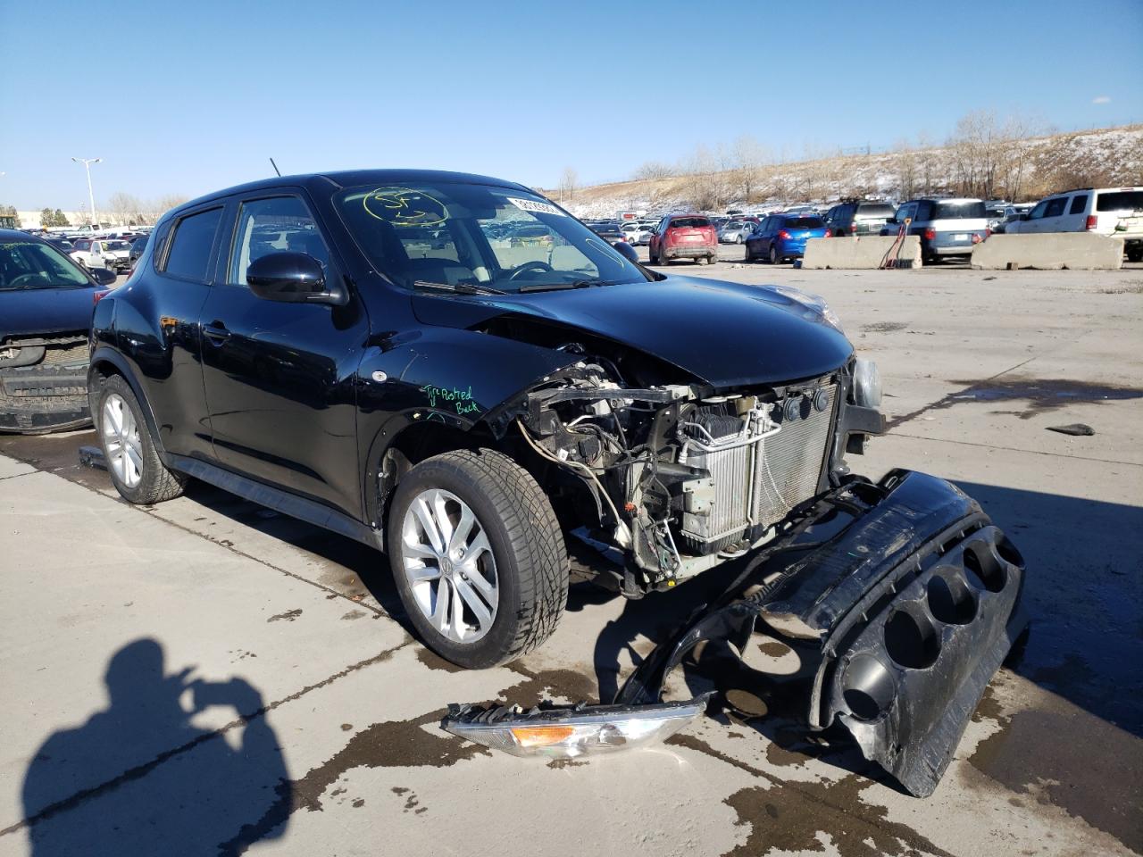 NISSAN JUKE S 2011 with VIN JN8AF5MV6BT026839 - Photo from auction