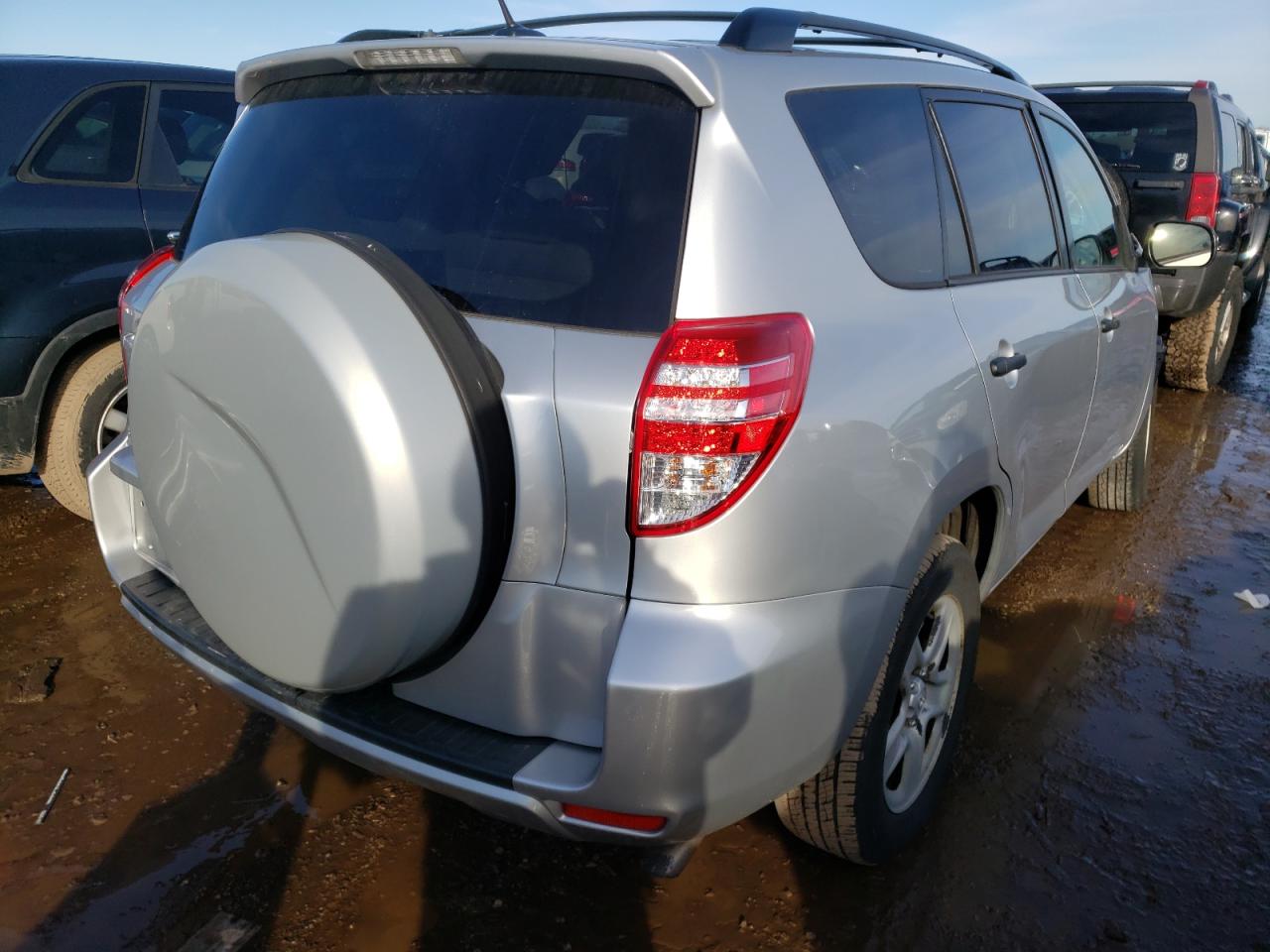 Photo 4 from auction – 2010 TOYOTA RAV4 with VIN 2T3ZF4DV5AW039201