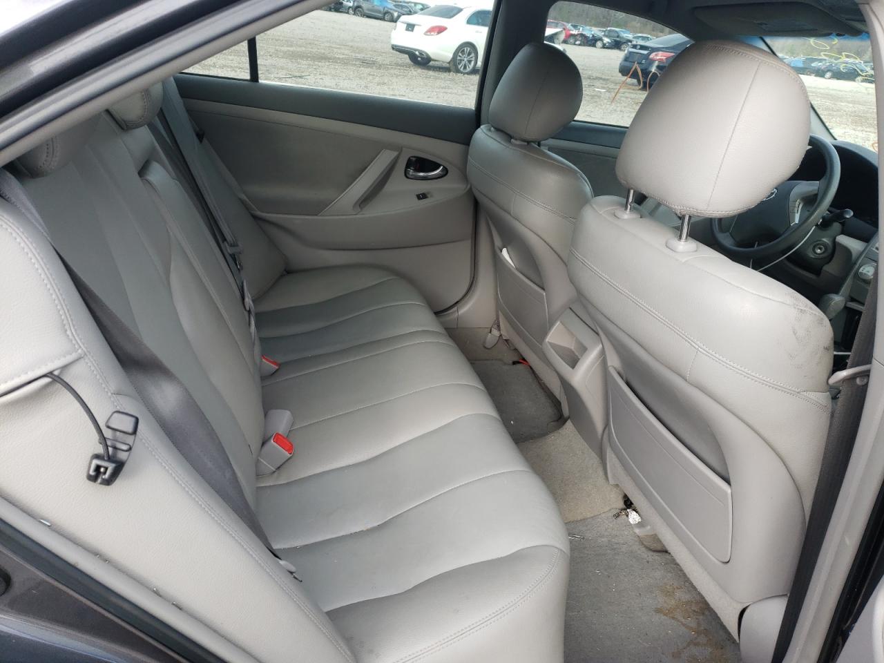 Photo 6 from auction – 2011 TOYOTA CAMRY BASE with VIN 4T4BF3EK8BR194258