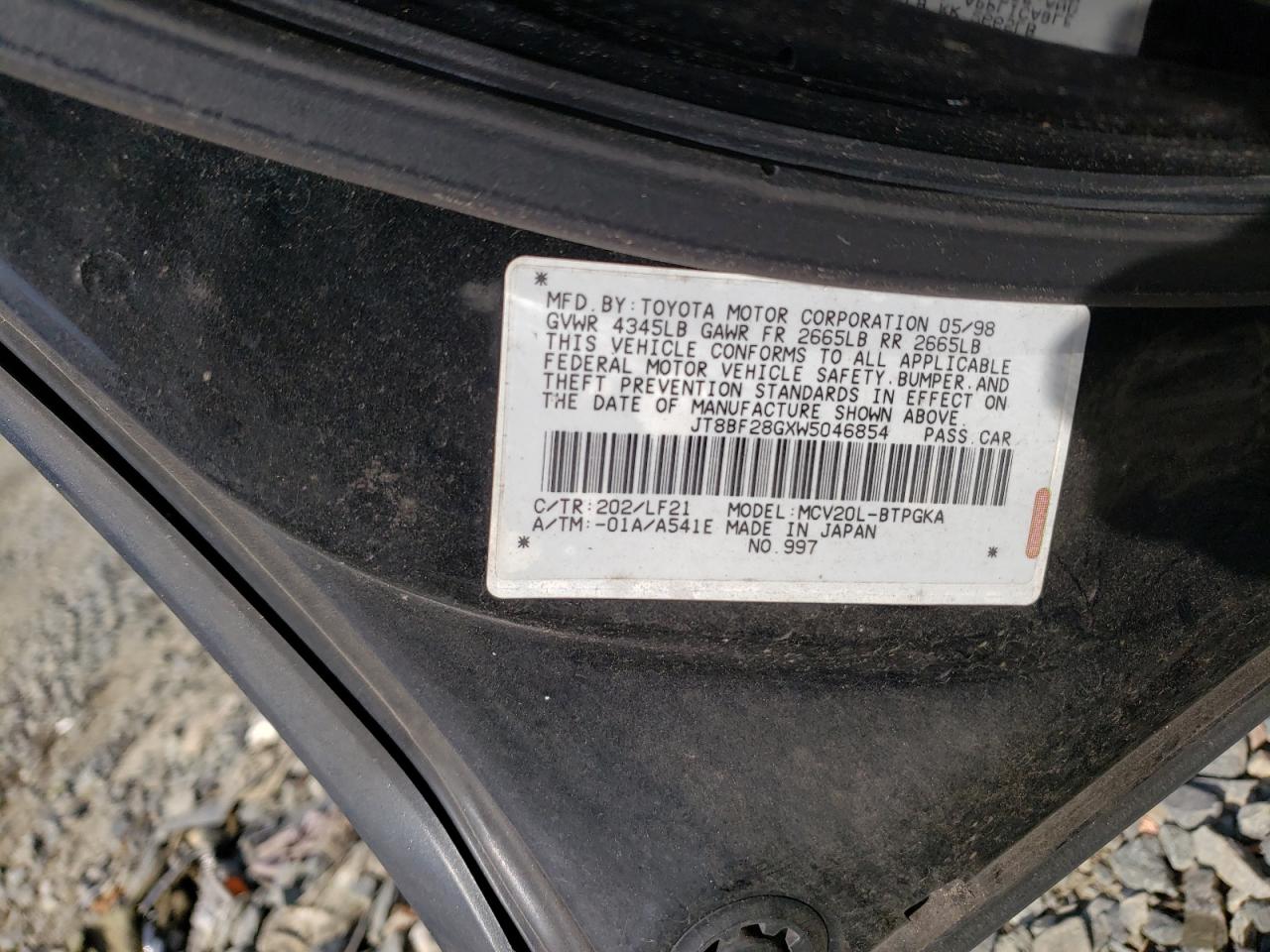 Photo 10 from auction – 1998 LEXUS ES 300 with VIN JT8BF28GXW5046854