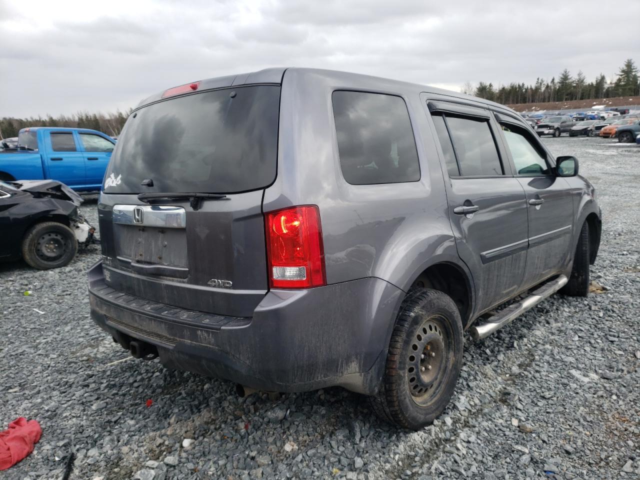 Photo 4 from auction – 2014 HONDA PILOT LX with VIN 5FNYF4H2XEB504417