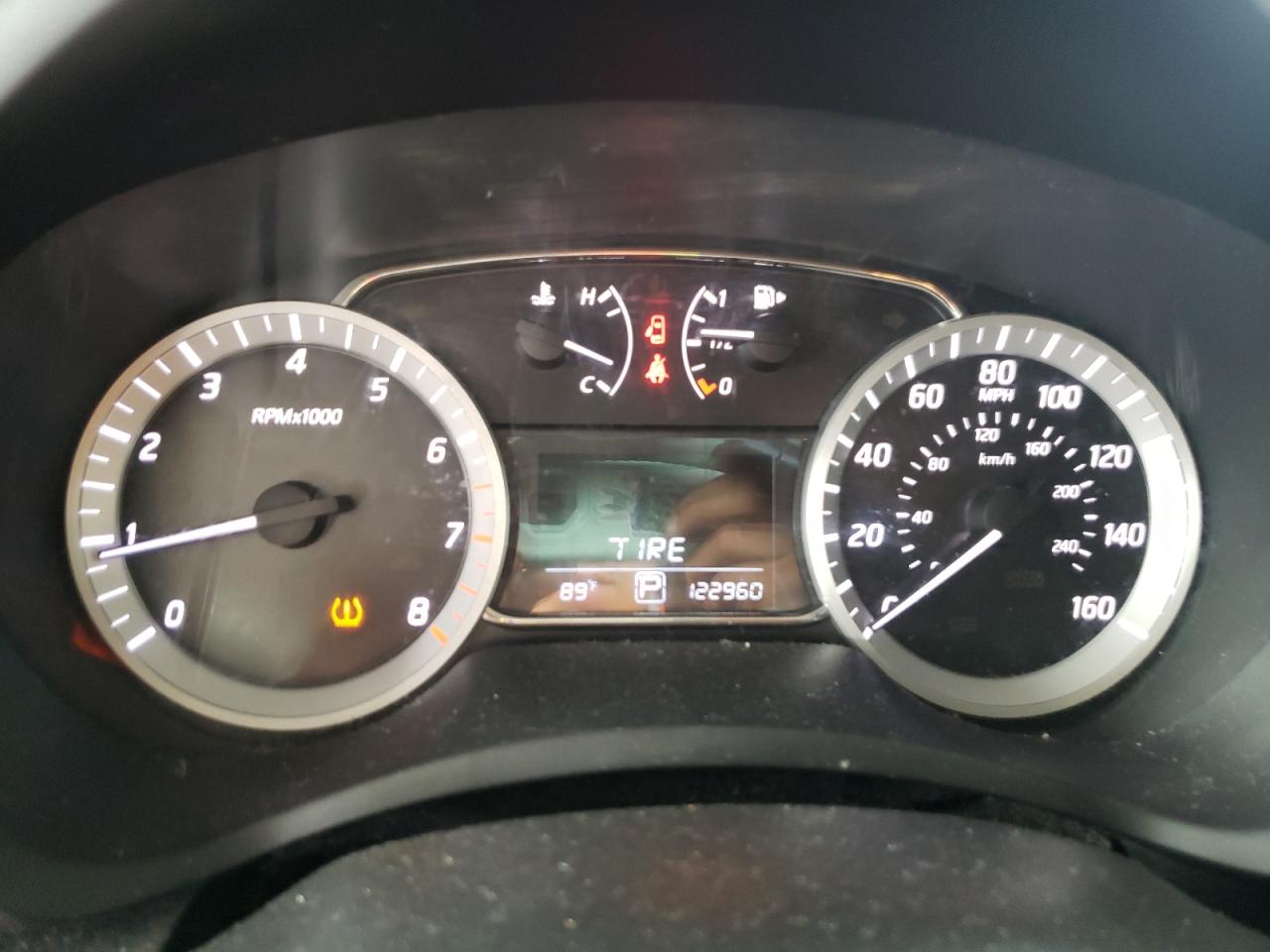 Photo 8 from auction – 2015 NISSAN SENTRA S with VIN 3N1AB7APXFL691670