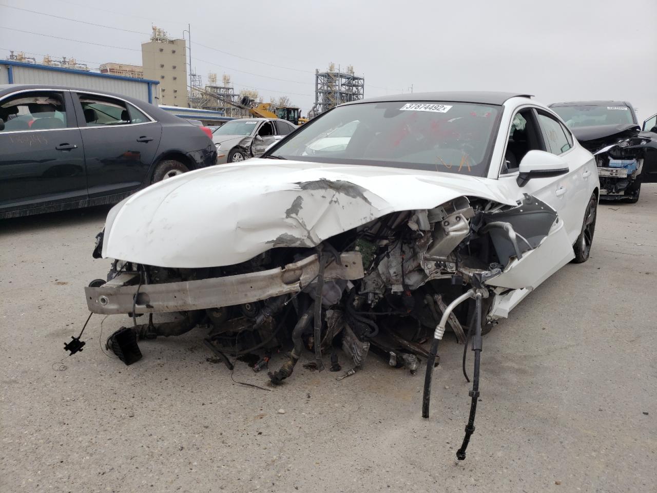 Photo 9 from auction – 2019 AUDI A5 PREMIUM with VIN WAUANCF53KA054994