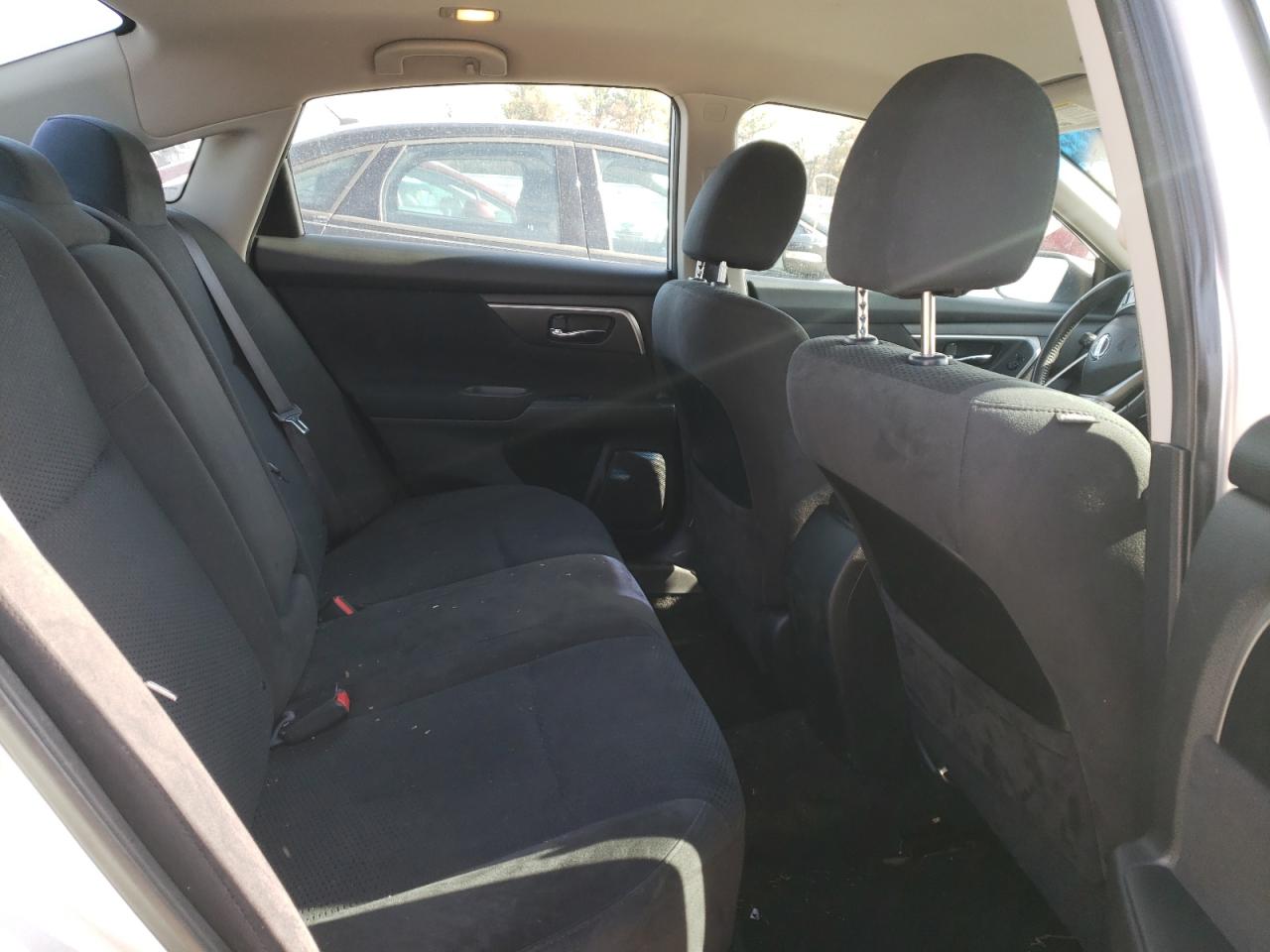 Photo 6 from auction – 2015 NISSAN ALTIMA 2.5 with VIN 1N4AL3AP9FC116562